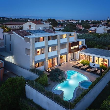 Boutique Hotel Chevalier By Bura Hotels - Adults Only Medulin Bagian luar foto