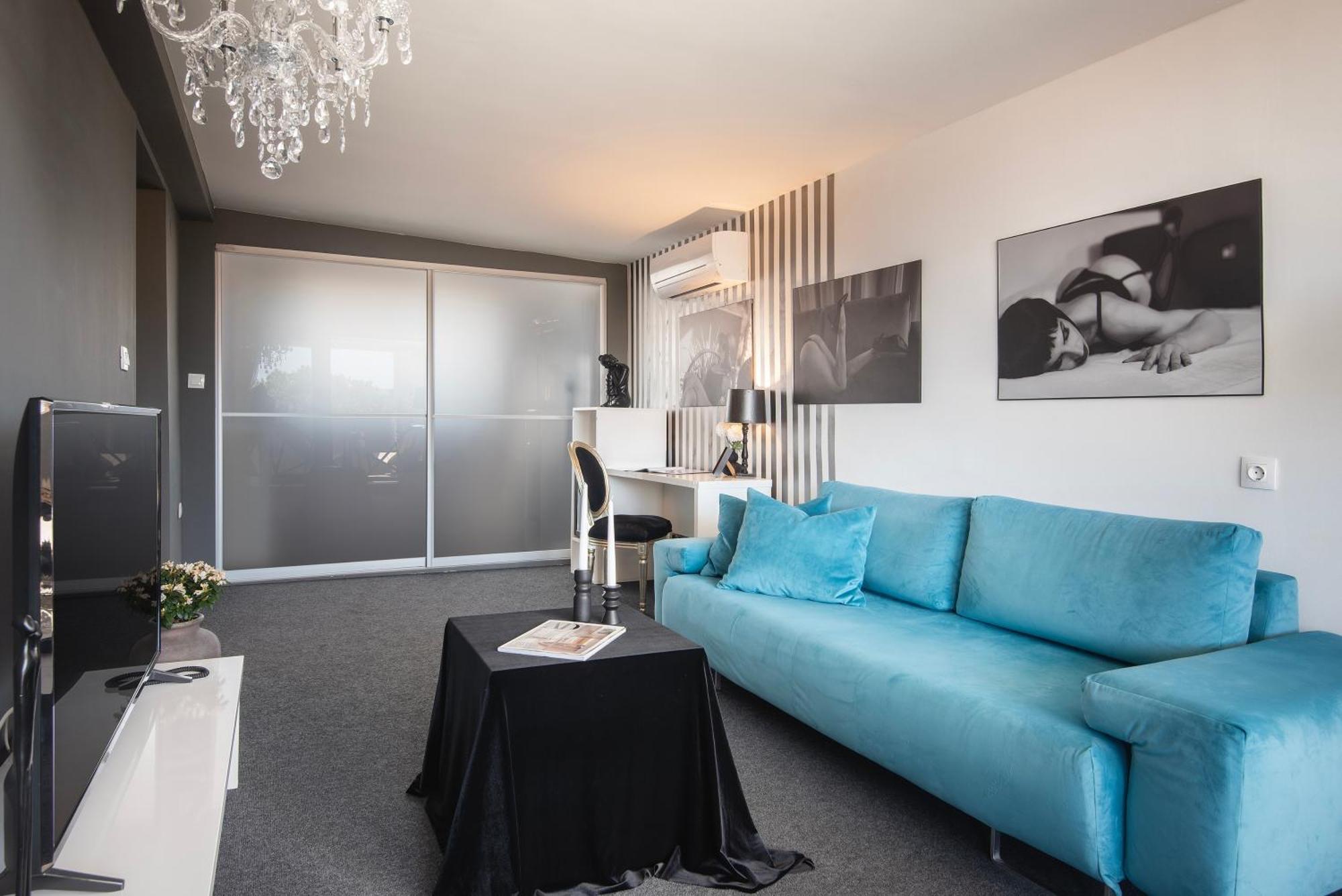 Boutique Hotel Chevalier By Bura Hotels - Adults Only Medulin Bagian luar foto